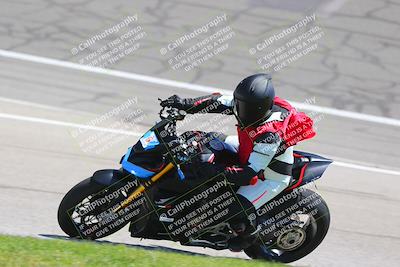 media/Apr-23-2022-Fastrack Riders (Sat) [[cb2d6ae73d]]/LEVEL 1/1145AM TURN 3 AND 4/